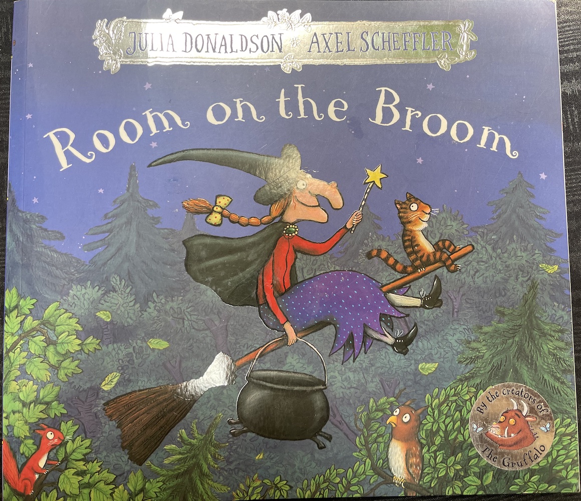 Room On The Broom By Julia Donaldson And Axel Scheffler Preloved Book Shop 5450
